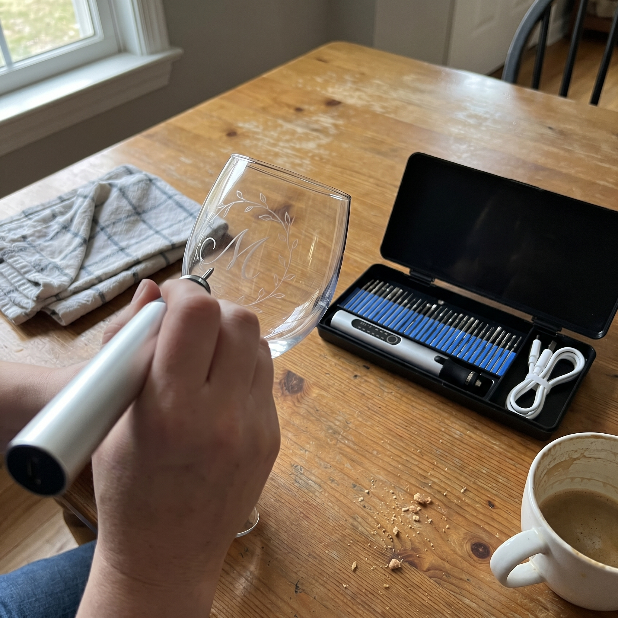 Cordless Engraving Pen — 3-Speed Kit with 30 Accessories